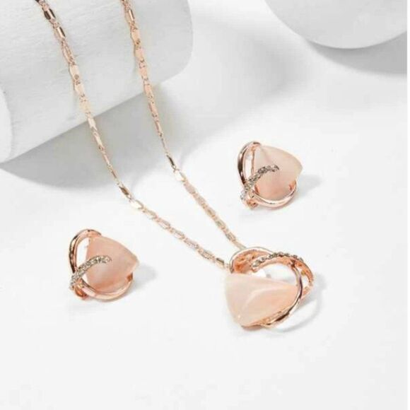 ✨💫✨Elegant Gemstone Pendant Necklace Set ✨💫✨ - Picture 1 of 9